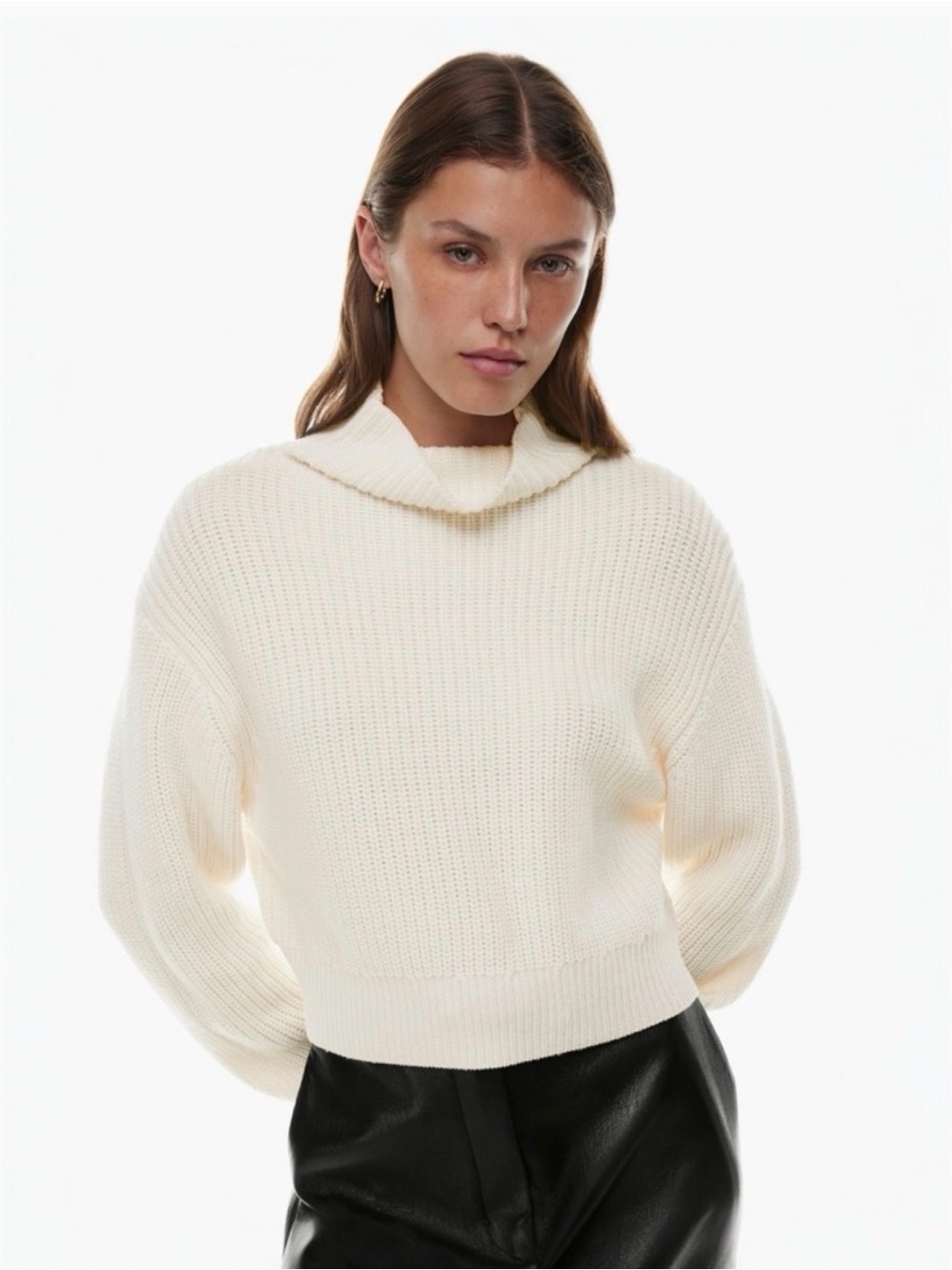 WILFRED Montpellier Merino Wool Waist Turtleneck in Light Birch